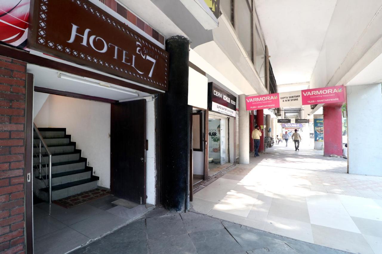 Hotel Seven- Center Of City จัณฑีครห์ ภายนอก รูปภาพ