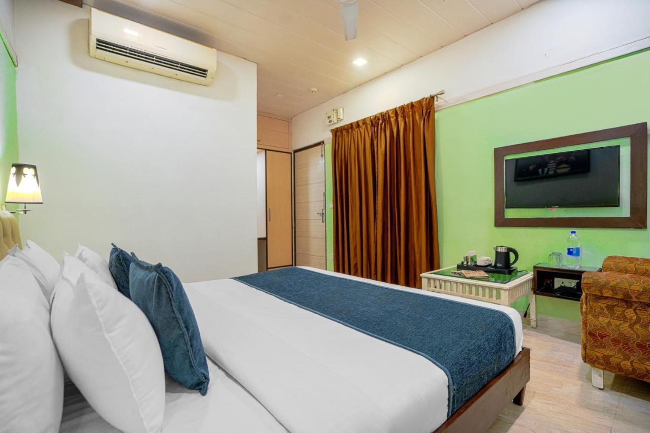 Hotel Seven- Center Of City จัณฑีครห์ ภายนอก รูปภาพ